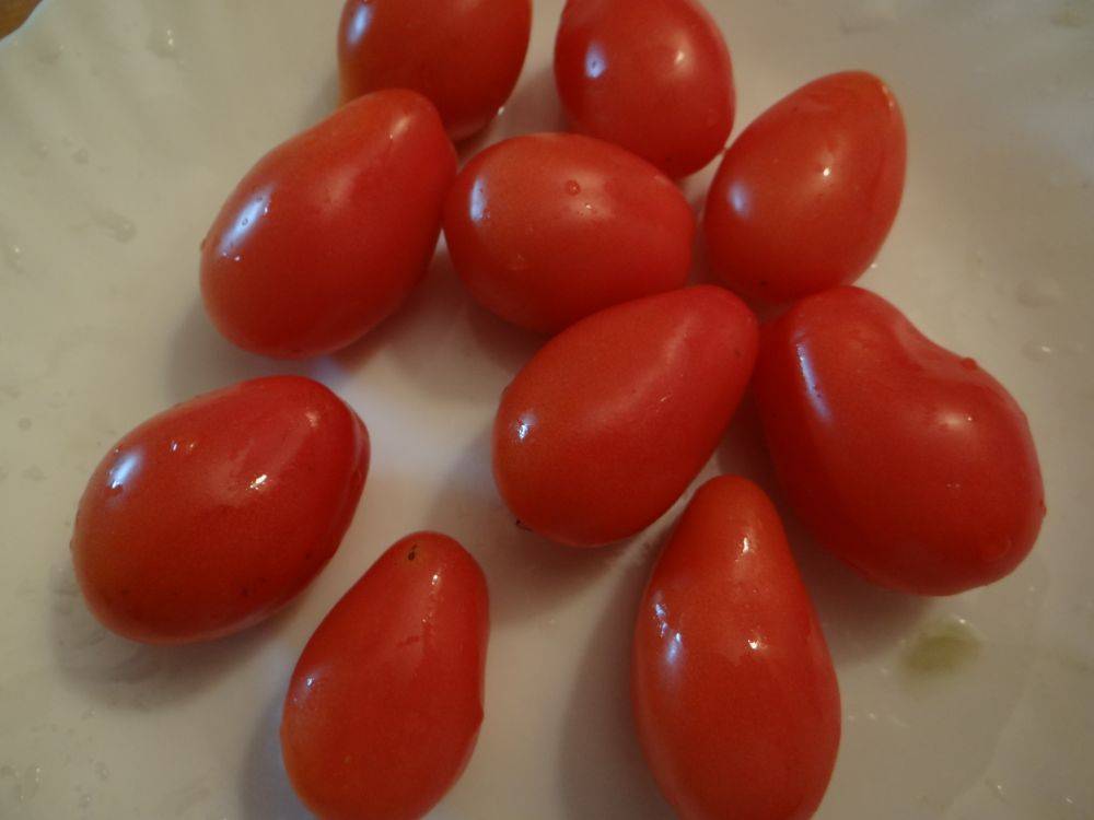 Находка для гурманов — томат «московский деликатес»: преимущества перед другими сортами помидоров