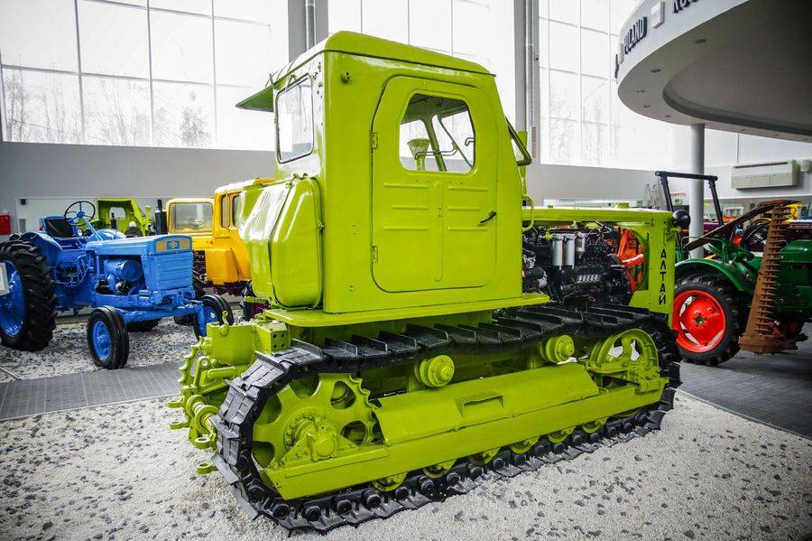 Трактор т-4, технические характеристики гусеничной машины