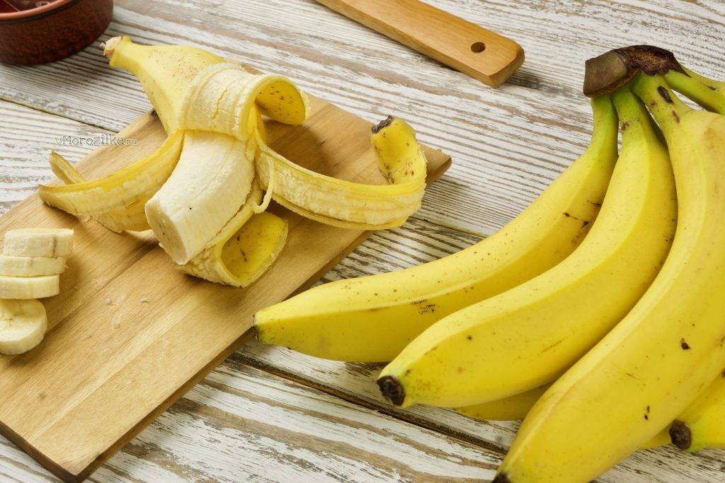 20-sposobov-primeneniya-bananovoj-kozhury-o-kotoryh-vy-ne-znali