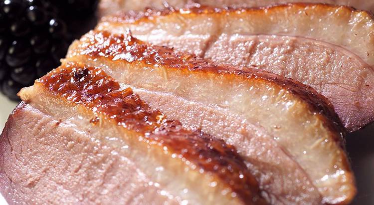 Польза и вред гусиного мяса, его калорийность и состав, тонкости приготовления