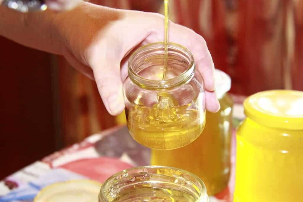 7 лучших способов проверить мёд натуральный или нет: делаем тест в домашних условиях